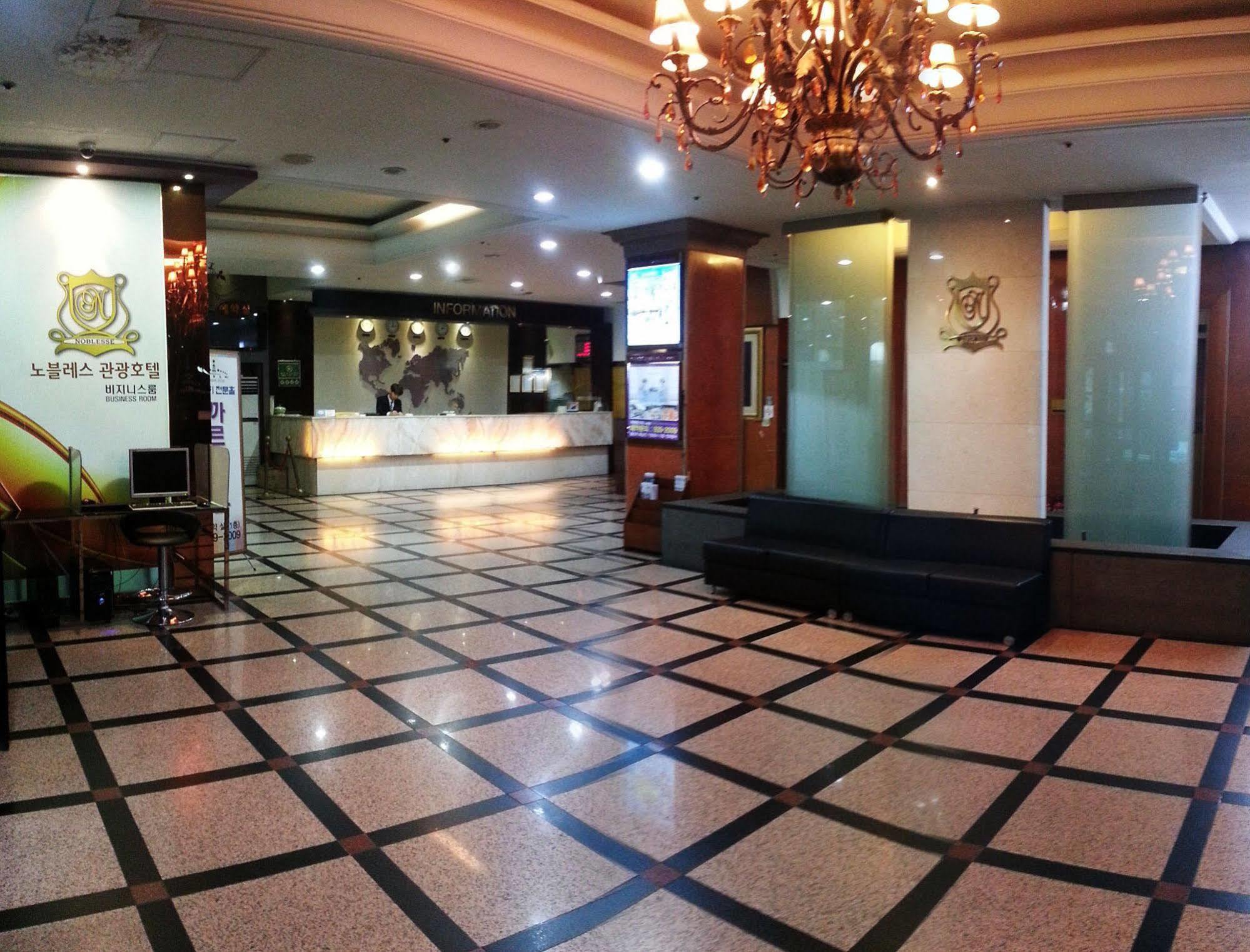 Hotel Noblesse Seoul Ngoại thất bức ảnh