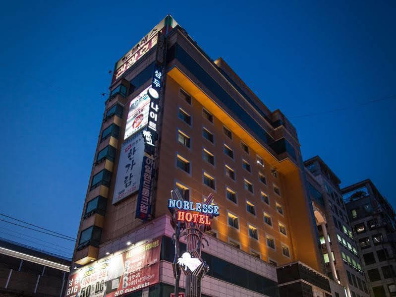 Hotel Noblesse Seoul Ngoại thất bức ảnh