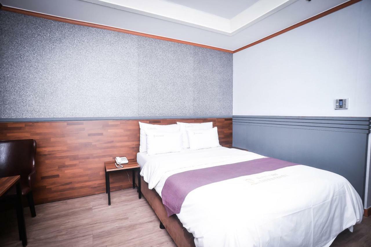 Hotel Noblesse Seoul Ngoại thất bức ảnh