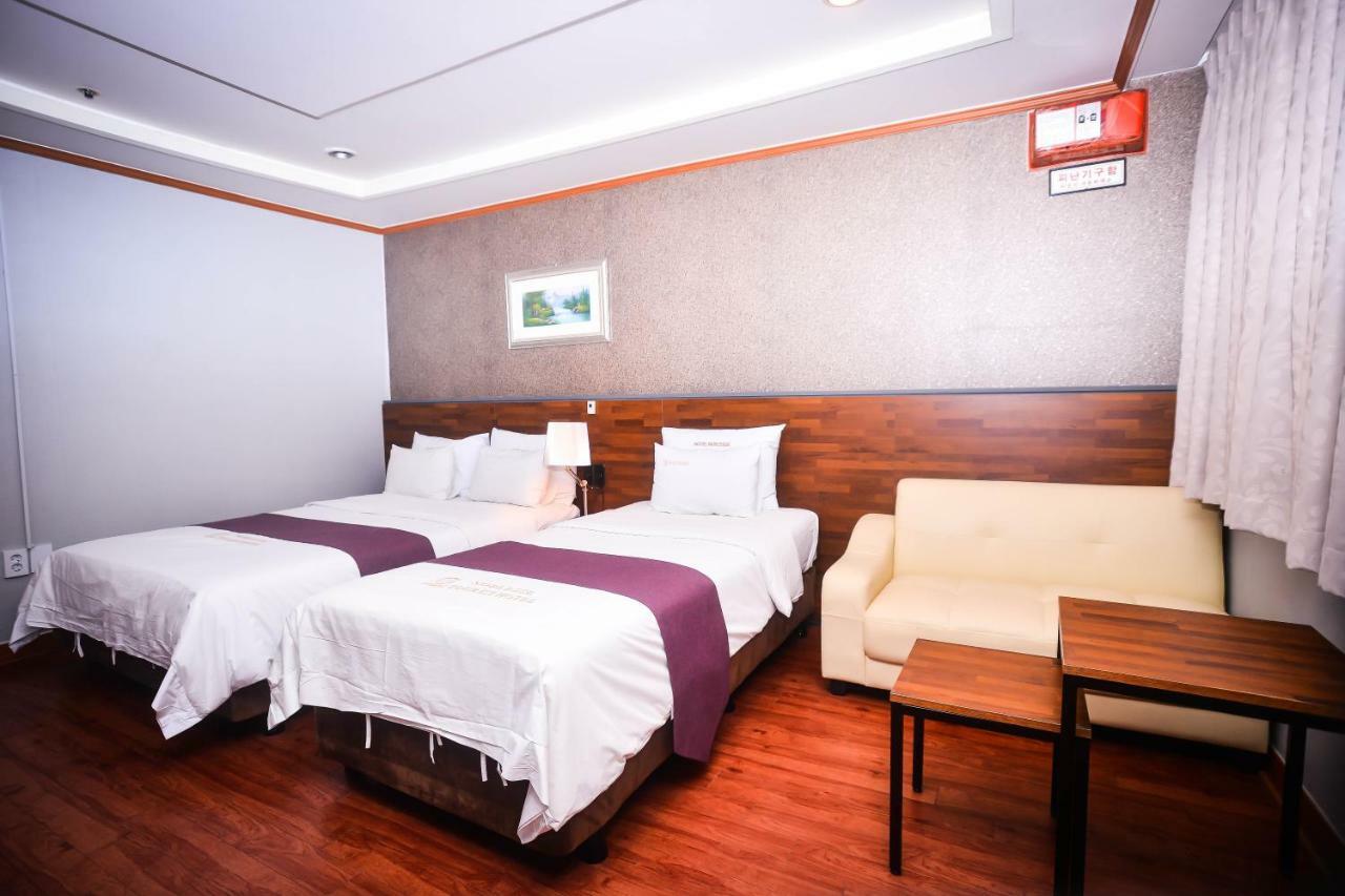 Hotel Noblesse Seoul Ngoại thất bức ảnh