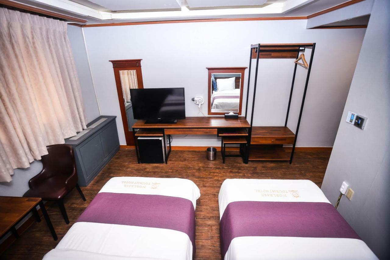 Hotel Noblesse Seoul Ngoại thất bức ảnh
