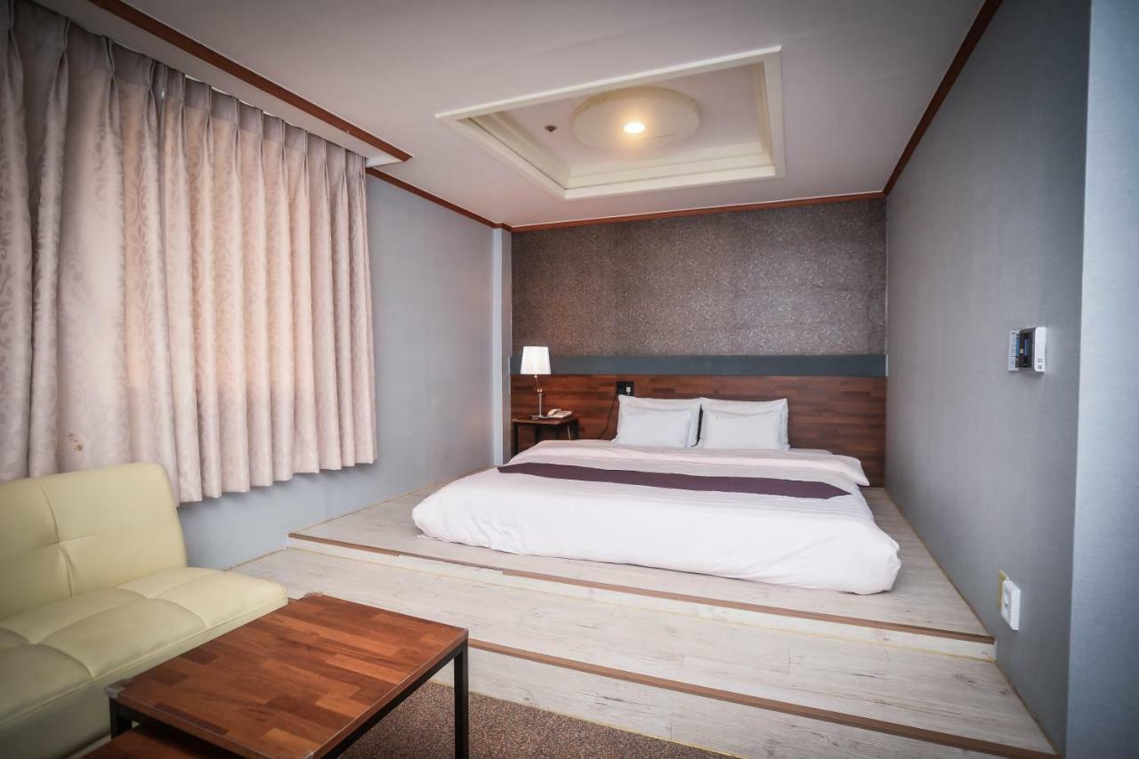 Hotel Noblesse Seoul Ngoại thất bức ảnh