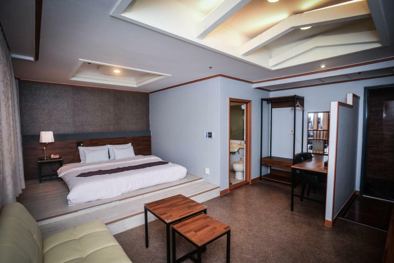 Hotel Noblesse Seoul Ngoại thất bức ảnh